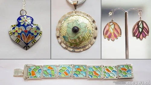 Verschillende emaille sieraden