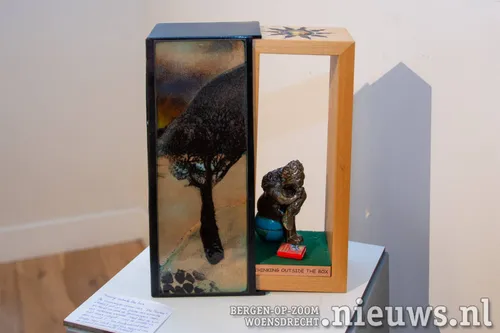 Een werk van&nbsp;Ingrid van der Meer met verschillende materialen