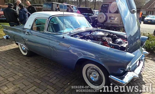 Ford Thunderbird