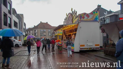 Ondanks de regen was het best gezellige druk
