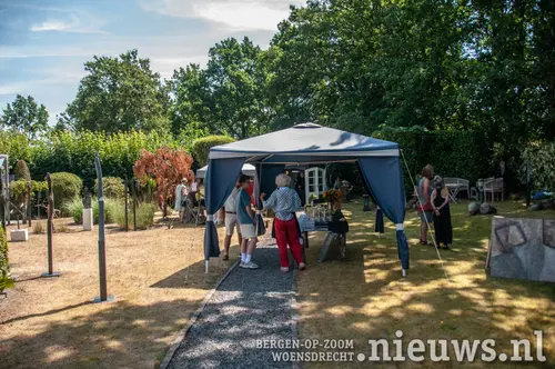 Een koel drankje is wel welkom met het warme weer