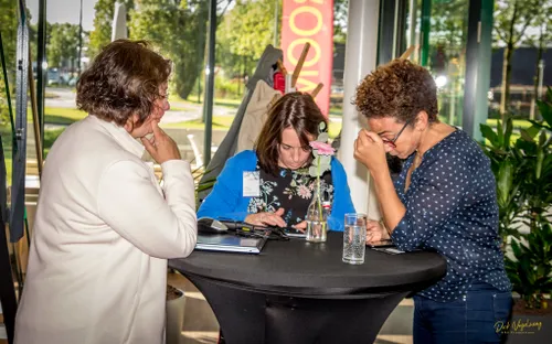 48832123932 29003011f6 k