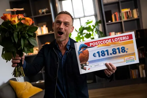 eric wint 181818 euro bij de postcode loterij