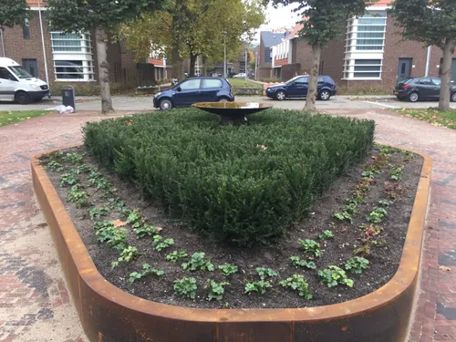 foto bloembakken zoals in centrum beuningen