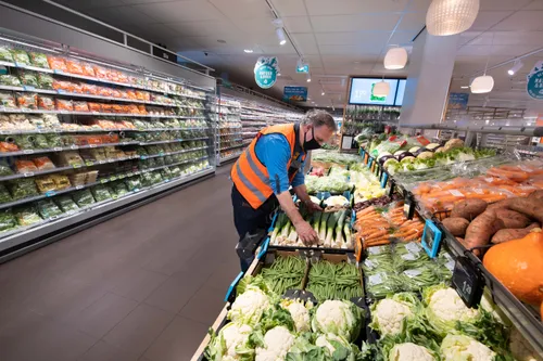 heel veel vers bij vernieuwde albert heijn beuningen foto albert heijn yasmin hargreaves
