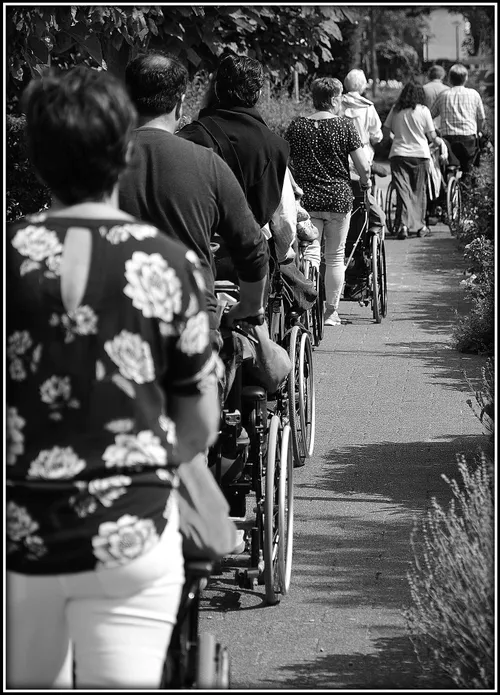 03 jan lambert krop wandelen met bejaarden klein