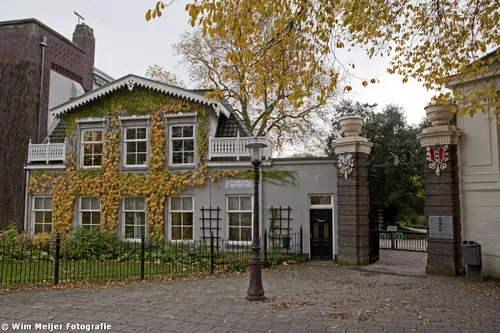 10815664386 a96a93634c o