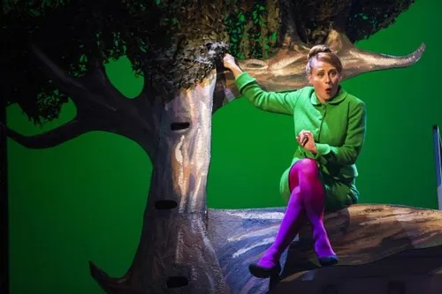 233 1510 minoes 04 copyright raymond van olphen