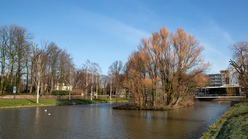 5i5a0980 stationsvijver