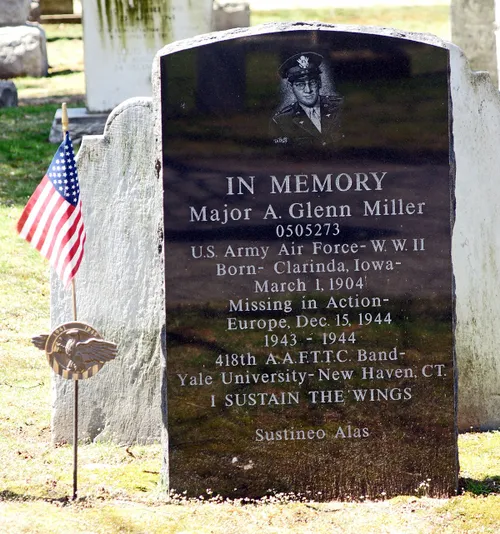 glennmillermonumentgrovestcemeterynewhavenct04152008