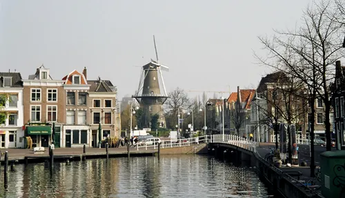 leiden nl 6737 wikipedia