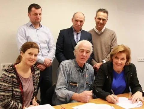 ni 201502101436560 z