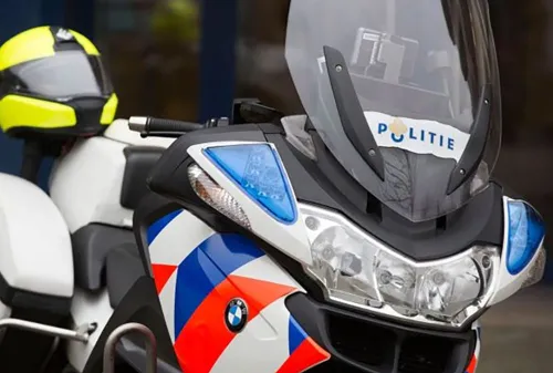 politiemotor geparkeerd
