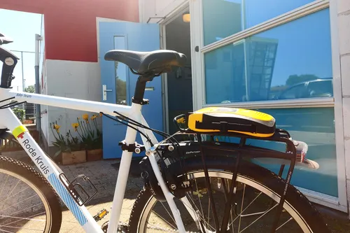 rode kruis ijmond spaart voor speciale aeds