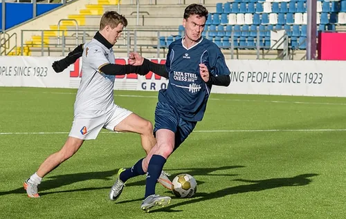 tata football 6 baner