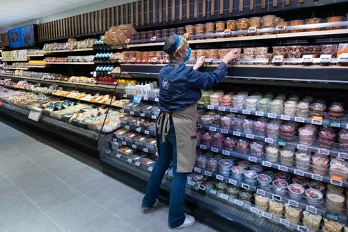 van alles voor ontbijt lunch en borrel bij albert heijn europassage foto albert heijn yasmin hargreaves