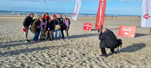 Charles Duijff met de focus op de deelnemers