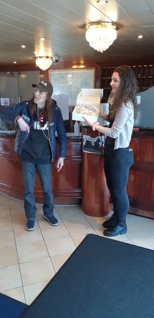 08294ff9 b6a2 4224 8d35 eef6eaaa3dab