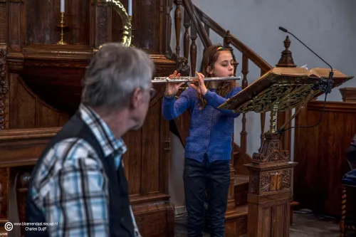 13 meisje dwarsfluit