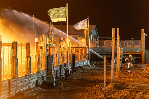 20231215 beach inn 04