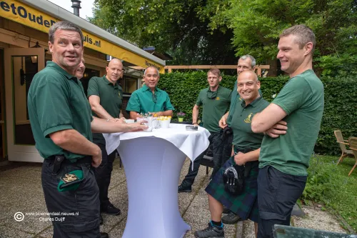bij partytafel