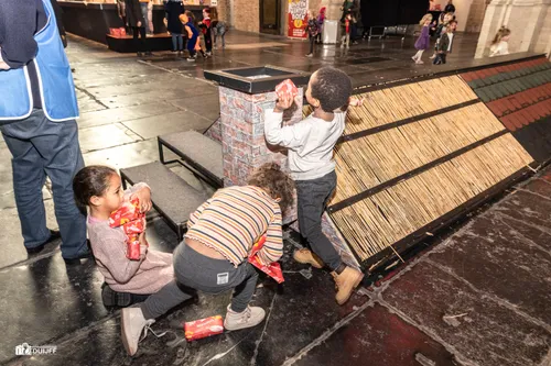 cadeaus door schoorsteen