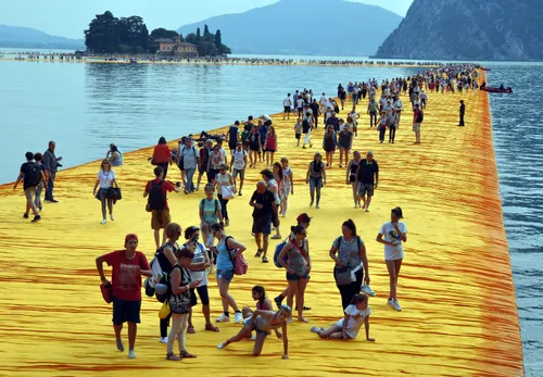 christo floating piers 6587 wiki