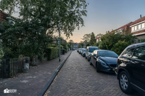 denijs v hullelaan h