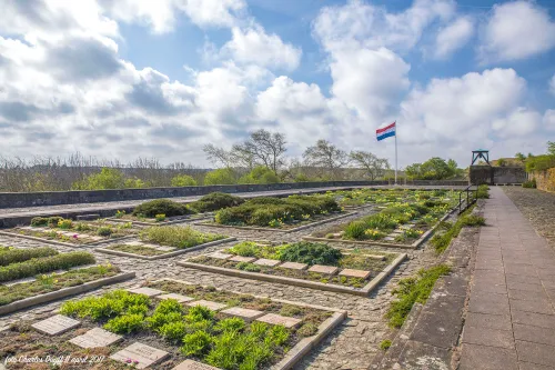 erebegraafplaats 6