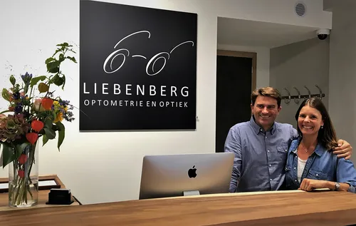 foto niel en anja balie