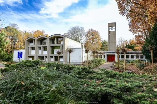 kerk leeuwerikkenlaan 2