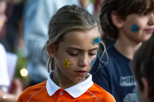 meisje gele ster wang