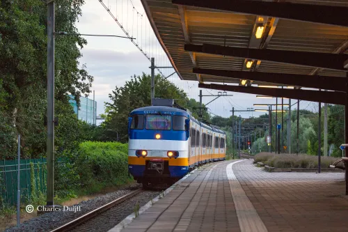 ns stat bldaal met trein