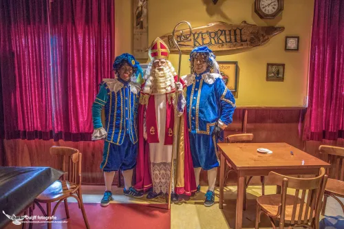 sint en pieten bar