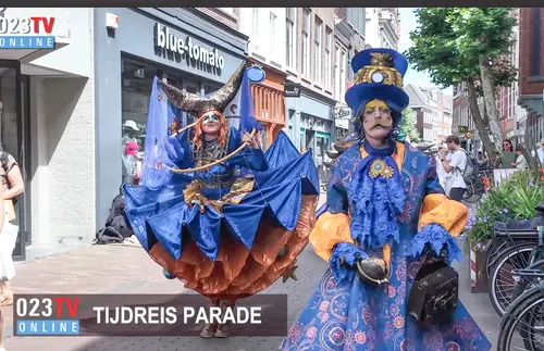 TIJDREIS parade