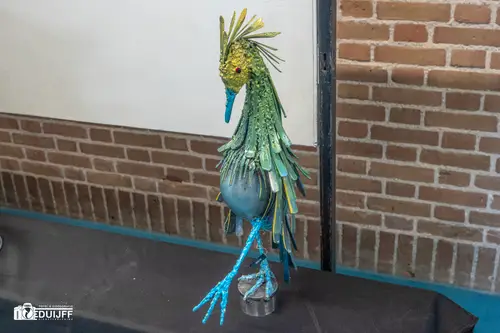 metalen vogel mooi