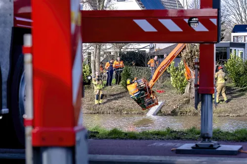 download 124728 s1000x1000