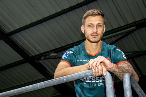 download 139681 s1000x1000