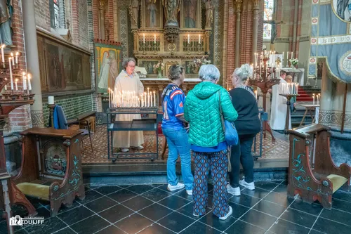ART kaarsjes branden