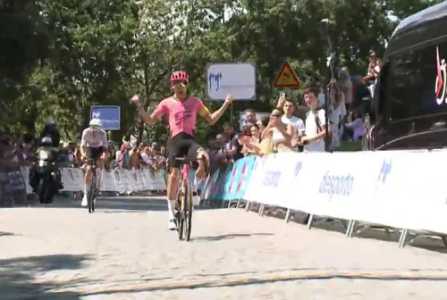 Rui Costa alza los brazos en Santa Maria da Feira y es triple campeón nacional en élites