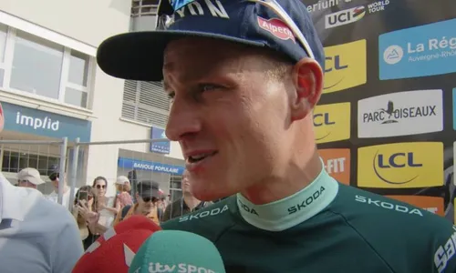 Mathieu van der Poel está siendo el corredor más regular en este inicio de Critérium du Dauphiné 2025