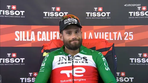 Filippo Ganna se sentó en el banquillo durante más de dos horas
