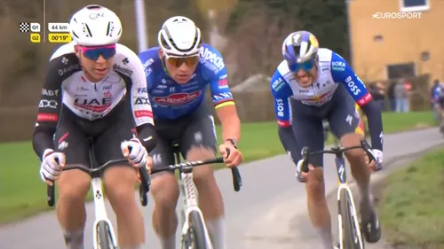 Florian Vermeersch, Mathieu van der Poel y Tim van Dijke, en plena Omloop