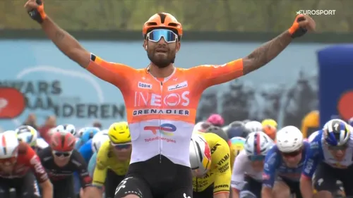 Filippo Ganna se llevó la A Través de Flandes 2026.