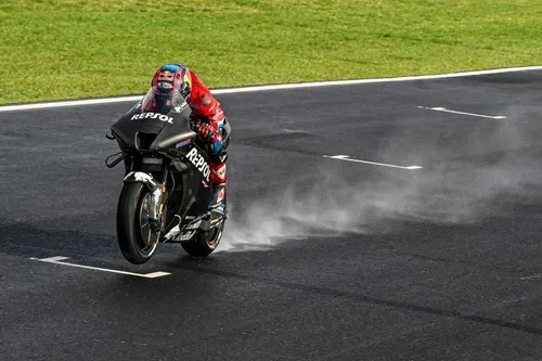 06 stefan bradl lg72372gallery full top fullscreen e1632216108969