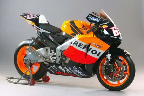 2004 honda rc211v nicky hayden