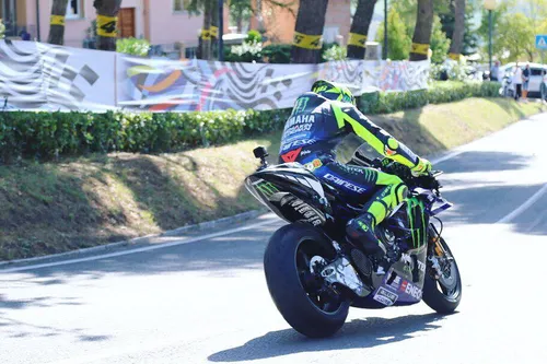 69785793 3010424525665385 4118917187832381440 n