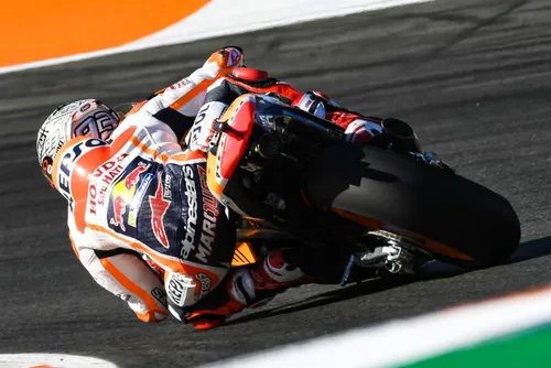 Sofuoglu e Foret primi inseguitori di Lowes