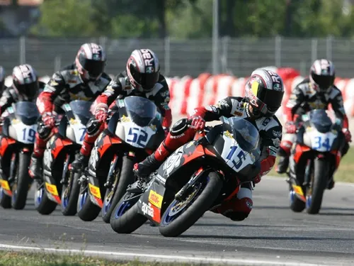 aprilia junior gp action