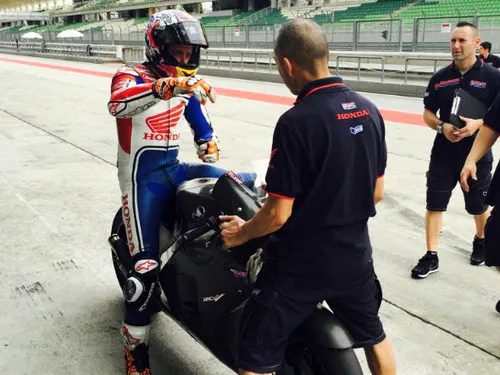 casey stoner test sepang 2015 day1